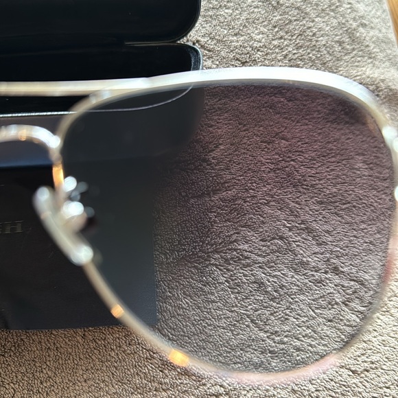 Coach aviator sunglasses lens cloth/case. There are a few scratches on lens. - Picture 6 of 9